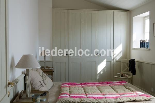 Photo 8 : CHAMBRE d'une maison située à La Couarde-sur-mer, île de Ré.