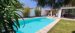 Ile de Ré:Superbe villa avec piscine au cœur du village