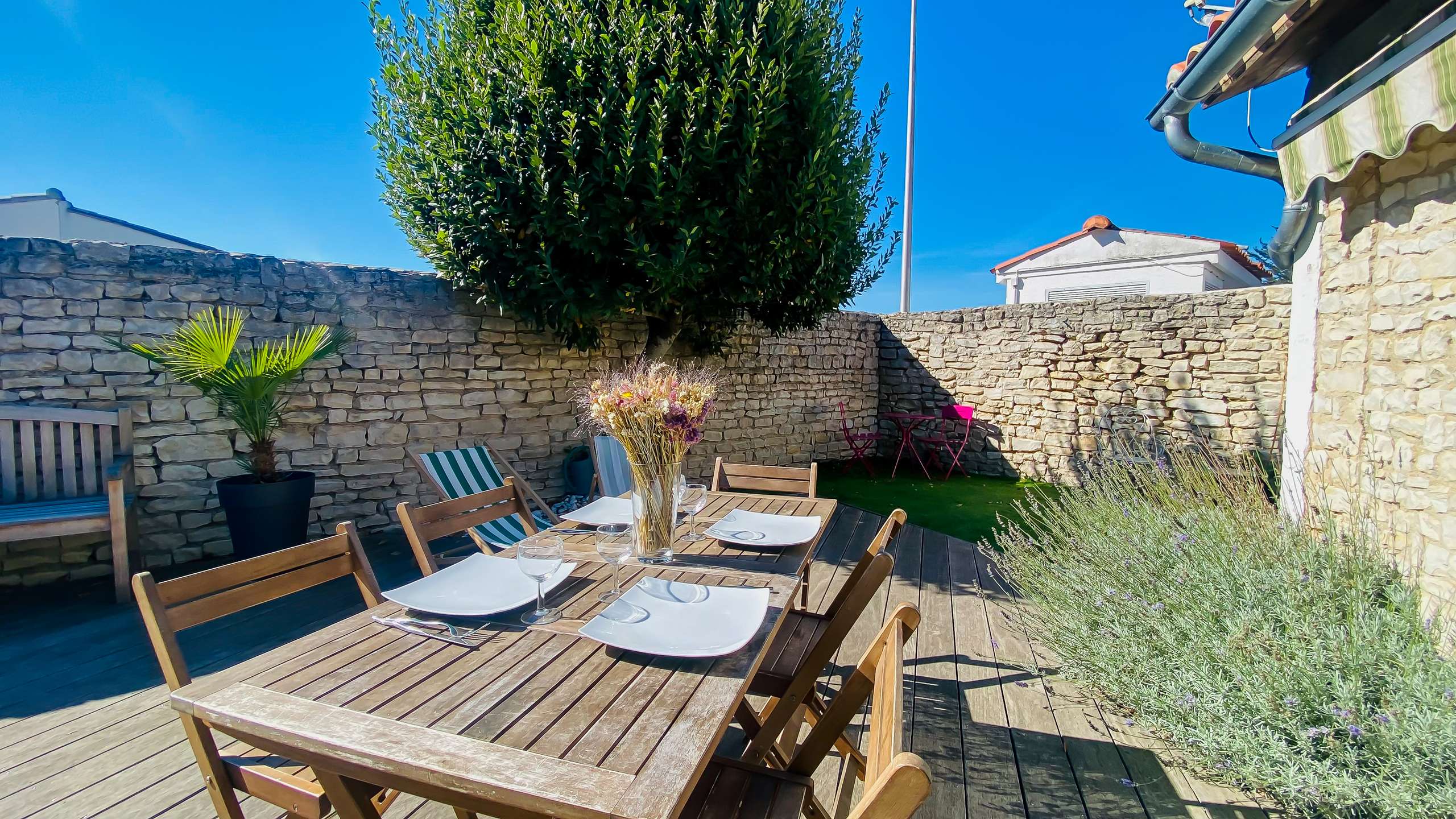 Photo 3 :  d'une maison située à Le Bois-Plage-en-Ré, île de Ré.