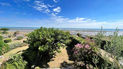 Ile de Ré:Superbe villa avec vue mer avec son parking privé