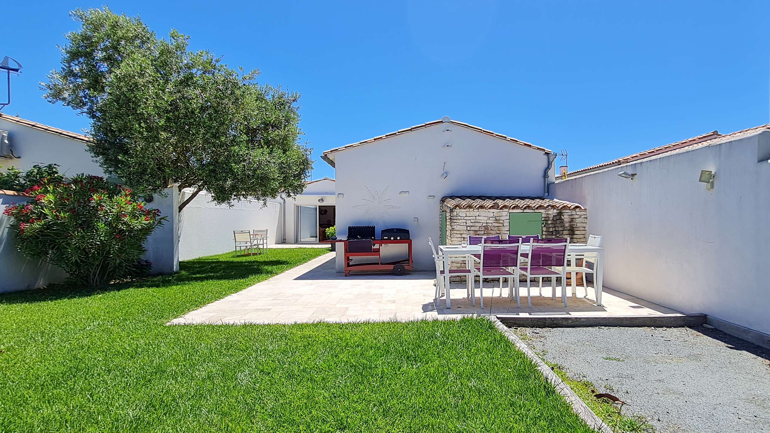 Photo 3 :  d'une maison située à Sainte-Marie-de-Ré, île de Ré.