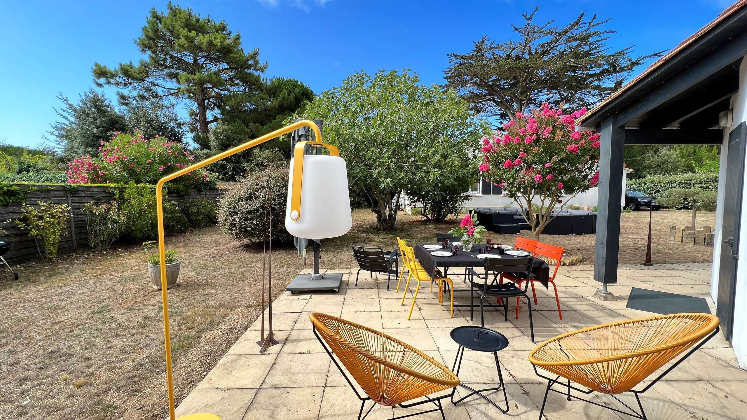 Photo 2 :  d'une maison située à La Couarde-sur-mer, île de Ré.