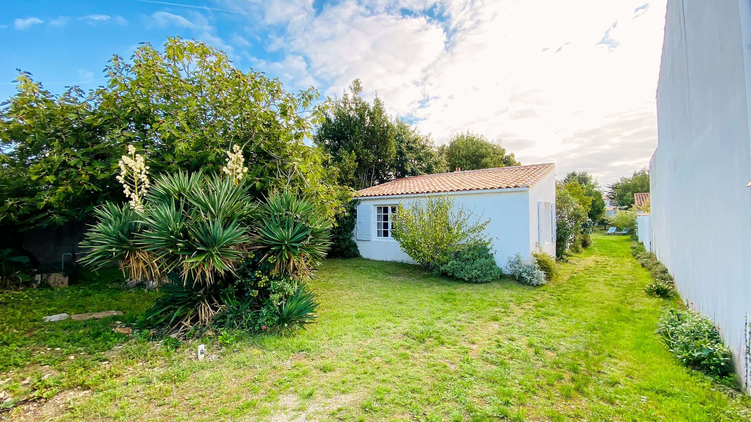 Photo 1 :  d'une maison située à Loix, île de Ré.