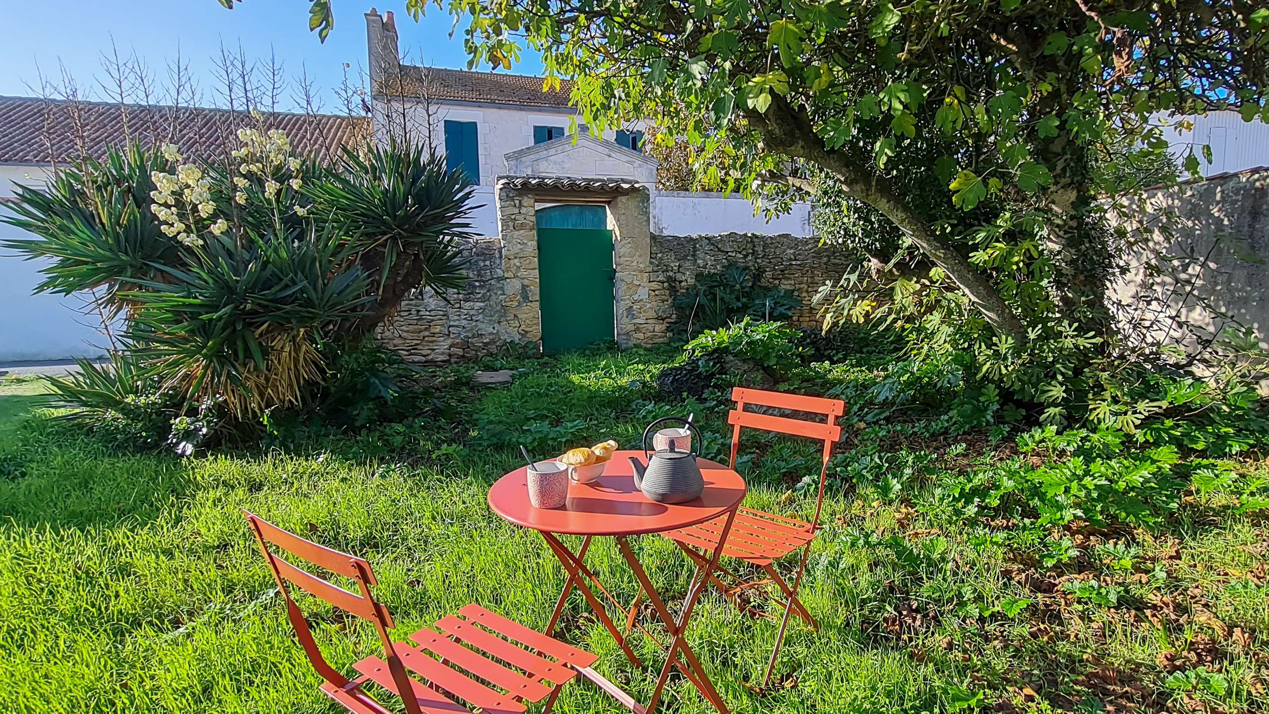 Photo 2 :  d'une maison située à Loix, île de Ré.