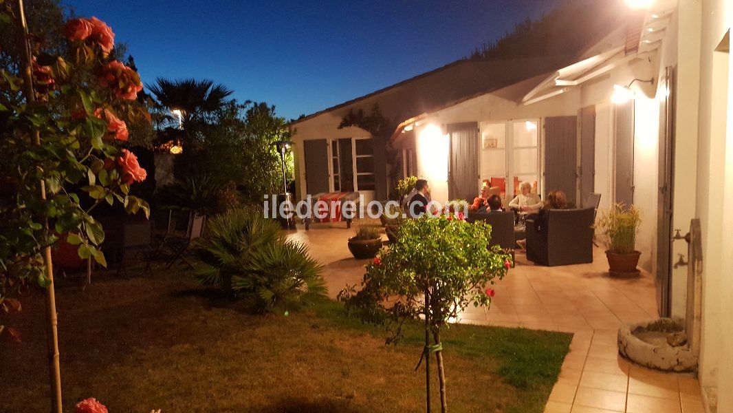 Photo 6 : TERRASSE d'une maison située à La Couarde-sur-mer, île de Ré.