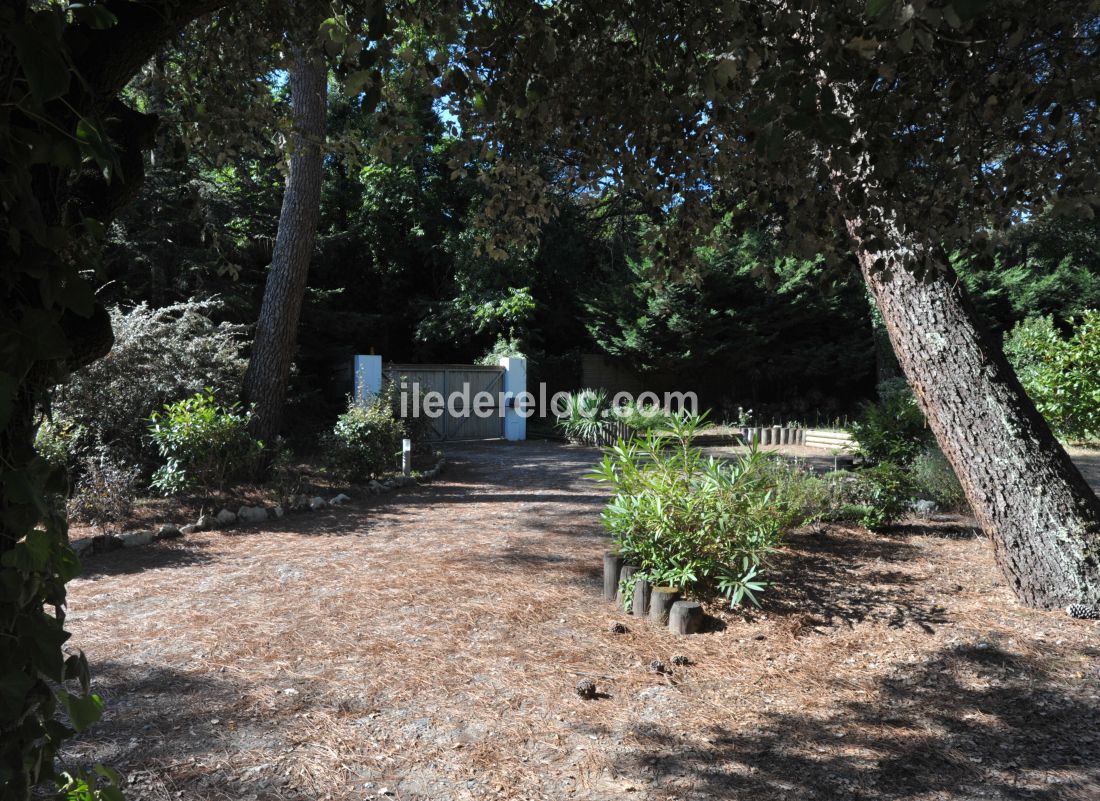 Photo 28 : ENTREE d'une maison située à Rivedoux-Plage, île de Ré.