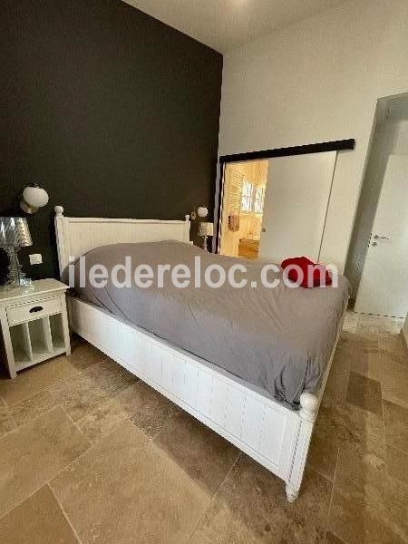 Photo 39 : CHAMBRE d'une maison située à La Couarde-sur-mer, île de Ré.