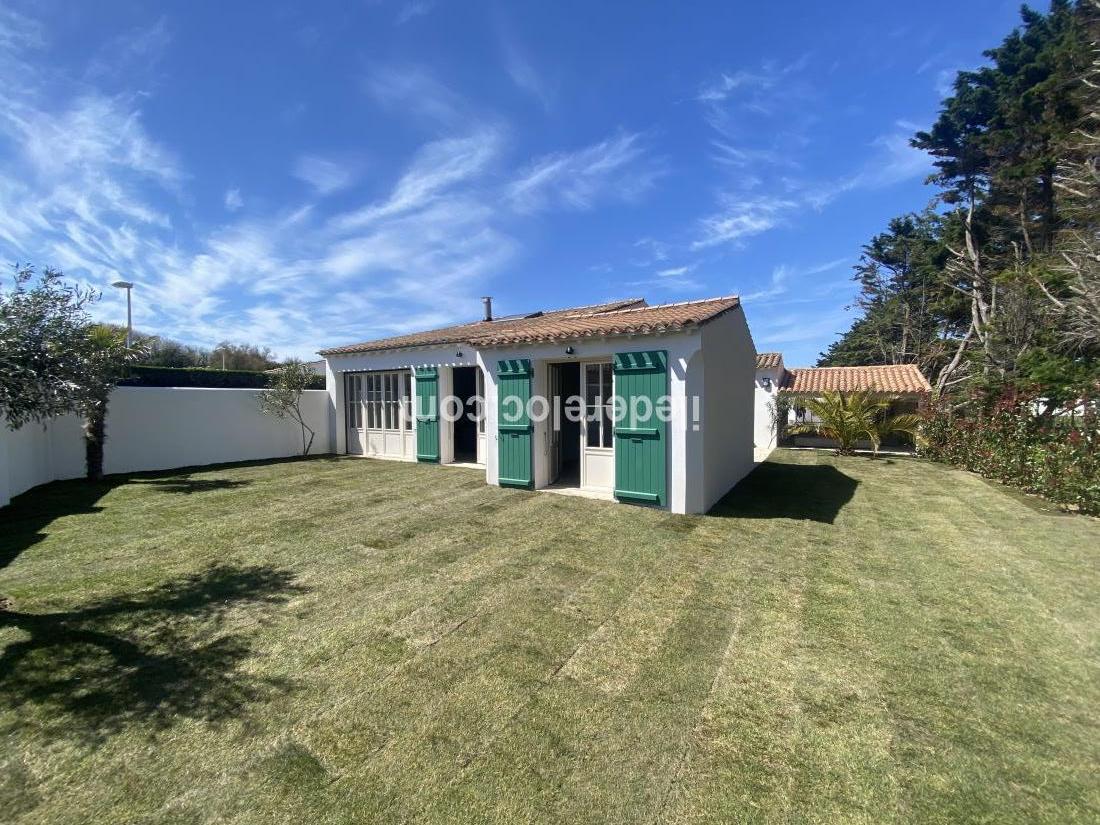 Photo 58 : EXTERIEUR d'une maison située à La Couarde-sur-mer, île de Ré.