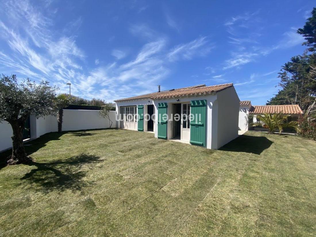 Photo 52 : EXTERIEUR d'une maison située à La Couarde-sur-mer, île de Ré.