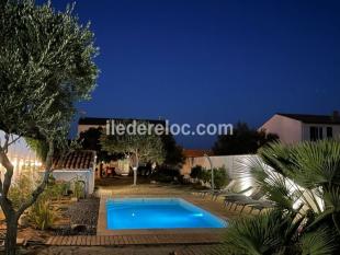 Ile de Ré:Charmante maison 10 pers, avec piscine et grand jardin