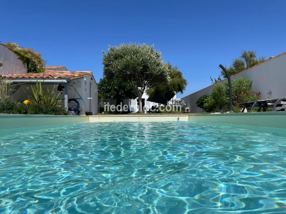 Photo 3 : PISCINE d'une maison située à Saint-Clément-des-Baleines, île de Ré.