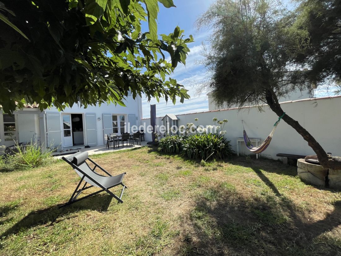 Photo 27 : JARDIN d'une maison située à Saint-Clément-des-Baleines, île de Ré.