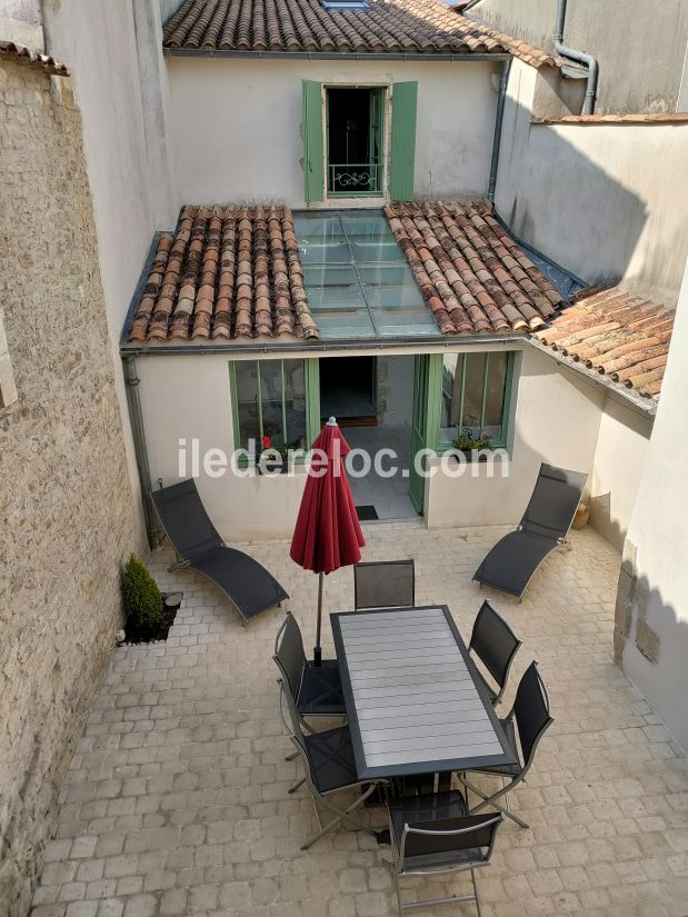 Photo 5 : EXTERIEUR d'une maison située à Saint-Martin-de-Ré, île de Ré.