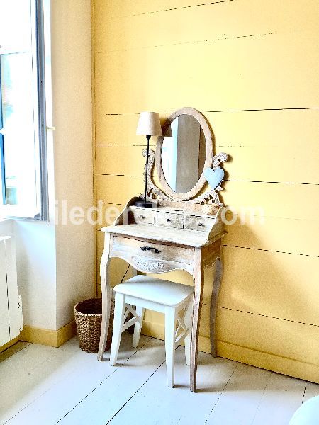 Photo 13 : CHAMBRE d'une maison située à La Couarde-sur-mer, île de Ré.