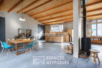 ile de ré Loft rhabilit dans une ancienne menuiserie  1km de la plage