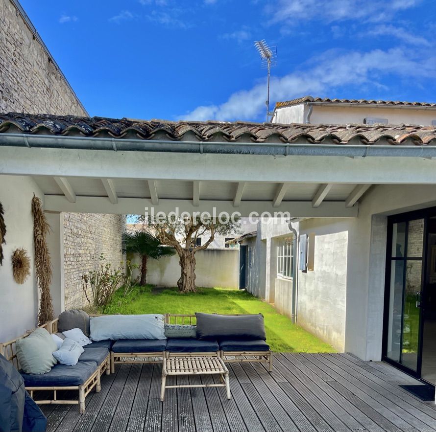 Photo 5 : EXTERIEUR d'une maison située à La Couarde-sur-mer, île de Ré.