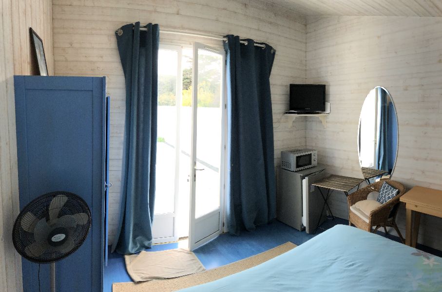 Photo 7 : CHAMBRE d'une maison située à La Couarde-sur-mer, île de Ré.