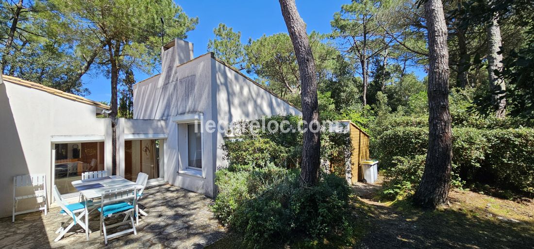 Photo 2 : NC d'une maison située à Les Portes-en-Ré, île de Ré.