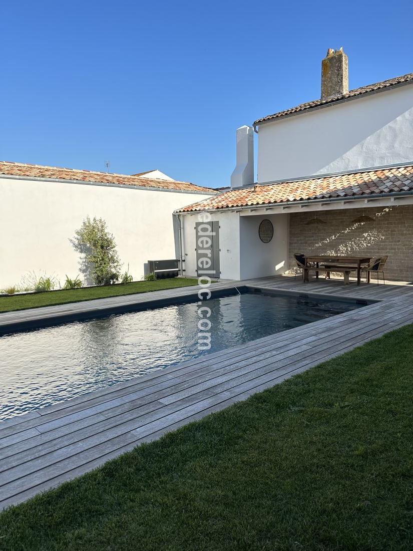 Photo 2 : EXTERIEUR d'une maison située à Loix, île de Ré.