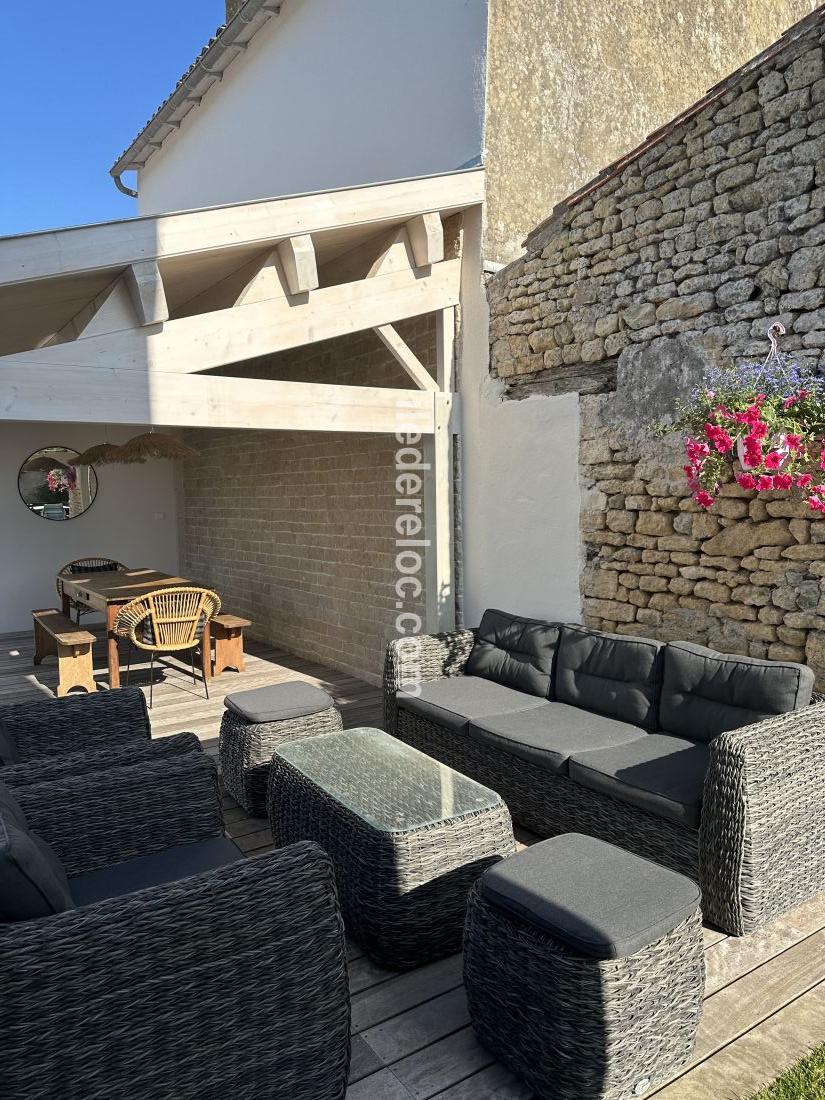 Photo 4 : EXTERIEUR d'une maison située à Loix, île de Ré.