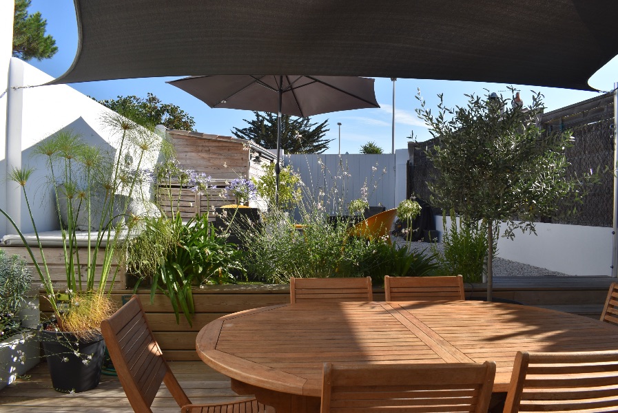 Photo 2 : TERRASSE d'une maison située à Rivedoux-Plage, île de Ré.