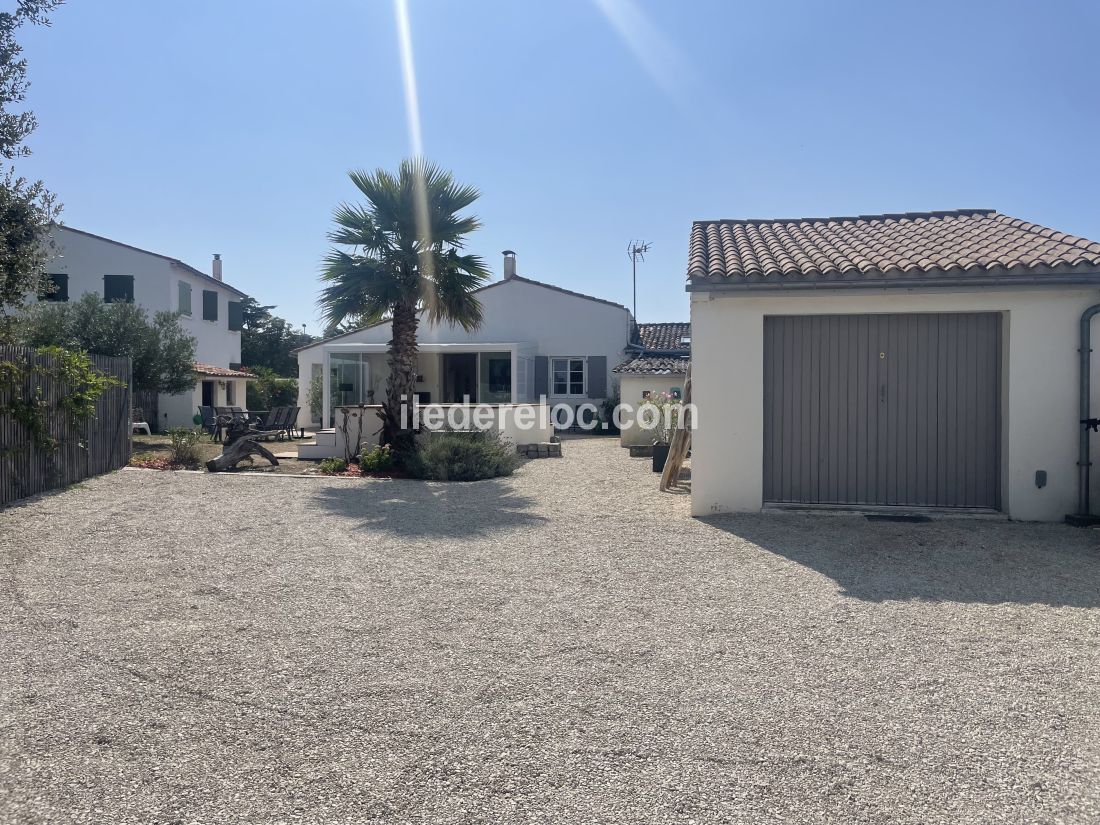 Photo 6 : NC d'une maison situ&eacute;e &agrave; Ars en R&eacute;, &icirc;le de R&eacute;.