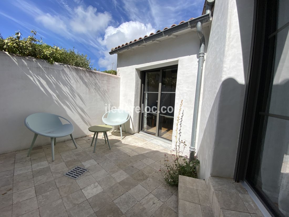 Photo 30 : PATIO d'une maison situ&eacute;e &agrave; Le Bois-Plage-en-R&eacute;, &icirc;le de R&eacute;.
