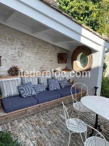 Photo 7 : TERRASSE d'une maison située à Le Bois-Plage-en-Ré, île de Ré.