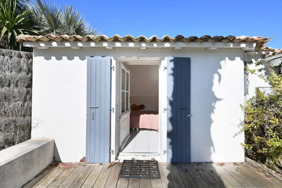 Photo 10 : EXTERIEUR d'une maison située à Les Portes-en-Ré, île de Ré.