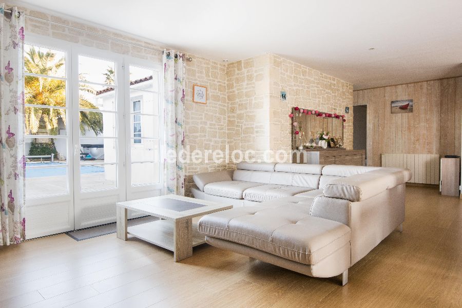 Photo 8 : SEJOUR d'une maison situ&eacute;e &agrave; Rivedoux-Plage, &icirc;le de R&eacute;.