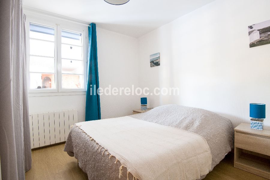 Photo 14 : CHAMBRE d'une maison situ&eacute;e &agrave; Rivedoux-Plage, &icirc;le de R&eacute;.