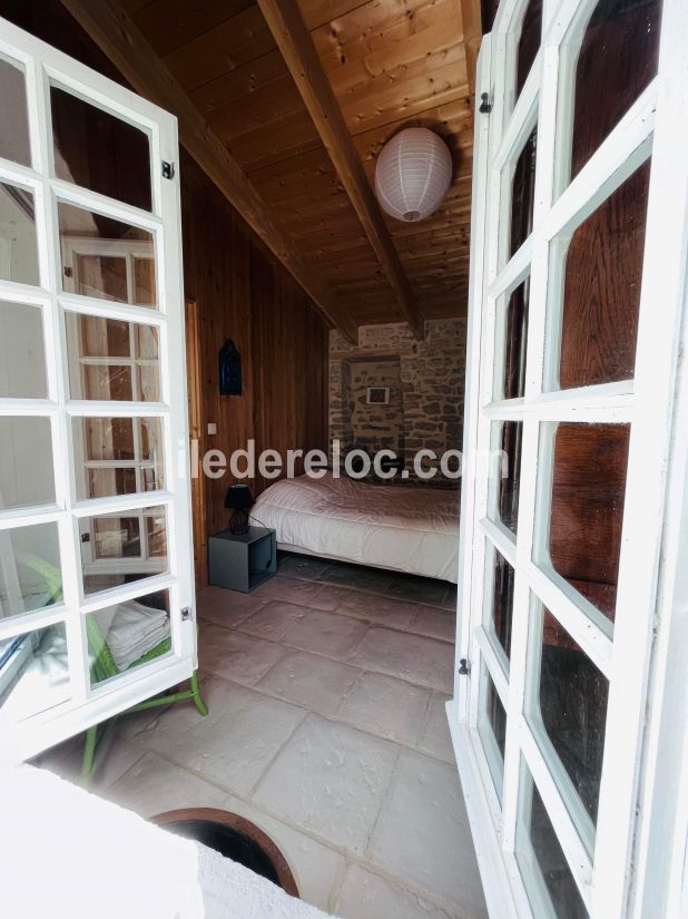 Photo 30 : CHAMBRE d'une maison située à La Flotte-en-Ré, île de Ré.