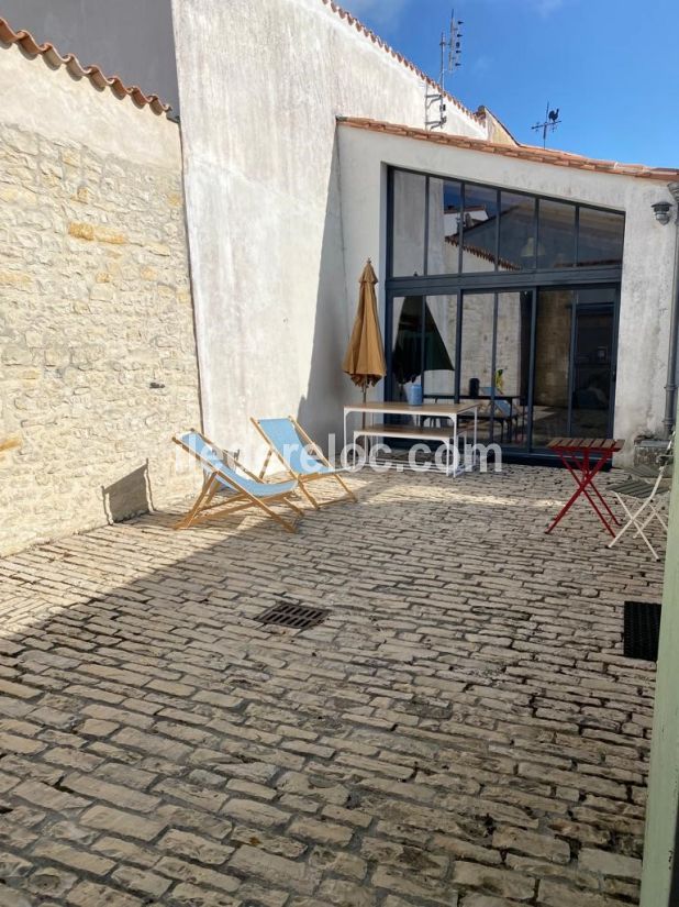 Photo 56 : EXTERIEUR d'une maison située à La Flotte-en-Ré, île de Ré.