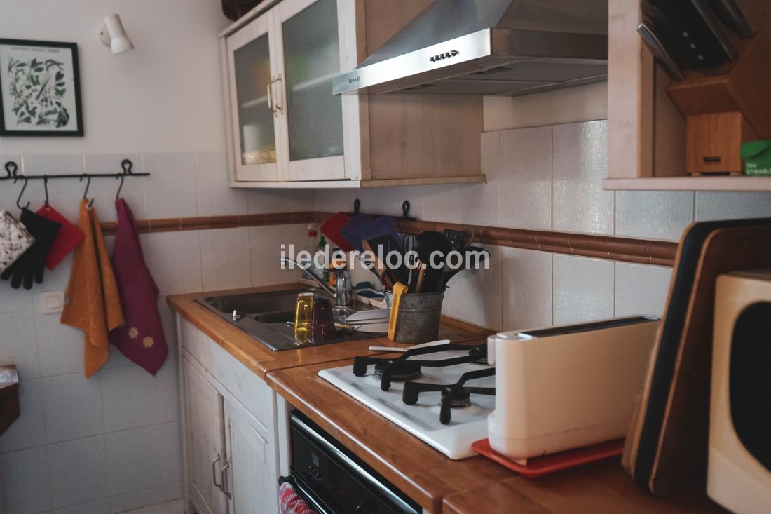 Photo 4 : CUISINE d'une maison située à Saint-Clément-des-Baleines, île de Ré.