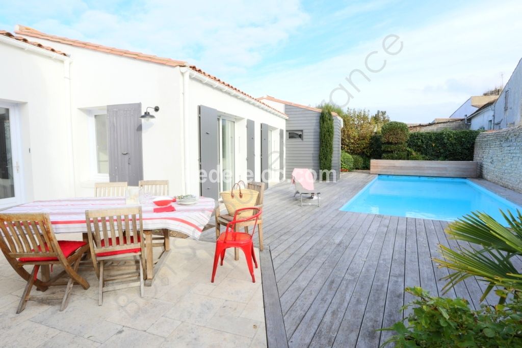 Photo 5 : TERRASSE d'une maison située à Le Bois-Plage-en-Ré, île de Ré.