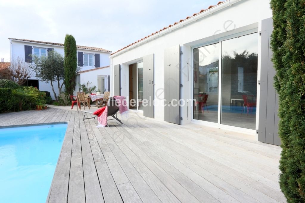 Photo 9 : TERRASSE d'une maison située à Le Bois-Plage-en-Ré, île de Ré.