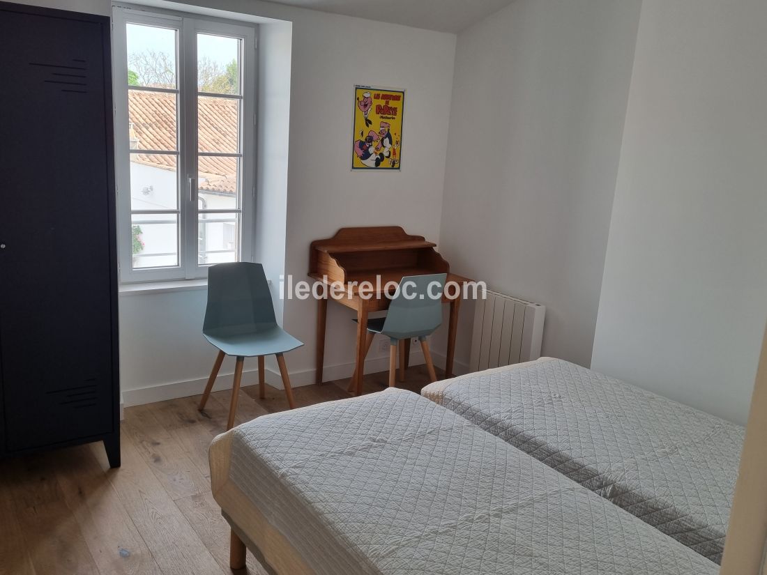 Photo 10 : CHAMBRE d'une maison située à La Couarde-sur-mer, île de Ré.