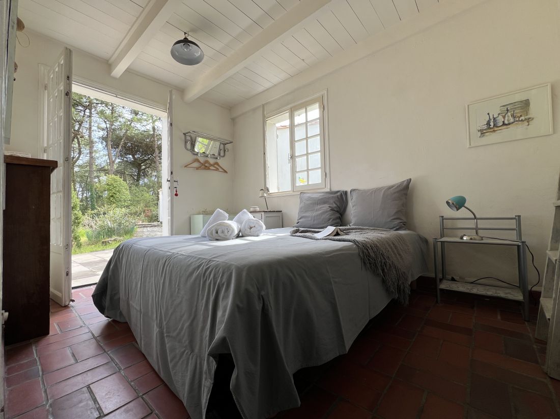 Photo 15 : CHAMBRE d'une maison située à La Flotte-en-Ré, île de Ré.