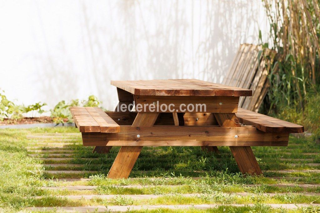 Photo 14 : TERRASSE d'une maison situ&eacute;e &agrave; Sainte-Marie-de-R&eacute;, &icirc;le de R&eacute;.