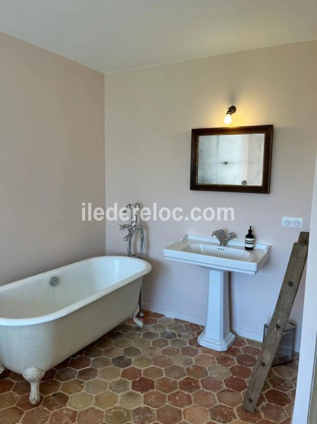 Photo 20 : NC d'une maison située à La Flotte, île de Ré.