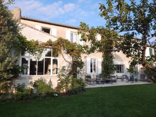 Ile de Ré:Maison de charme au centre du bois-plage avec jardin pour 4 personnes