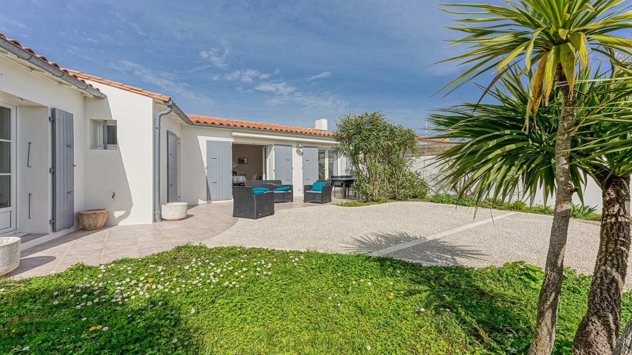 Photo 1 :  d'une maison située à La Flotte-en-Ré, île de Ré.