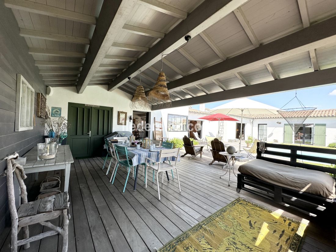 Photo 8 : TERRASSE d'une maison située à Sainte-Marie-de-Ré, île de Ré.