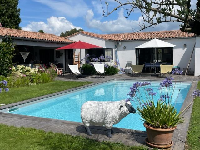 Photo 1 : NC d'une maison située à Sainte-Marie-de-Ré, île de Ré.