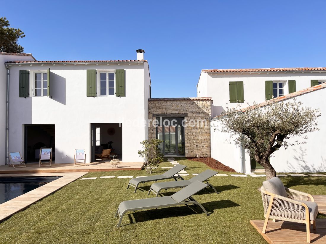 Photo 1 : NC d'une maison située à La Couarde-sur-mer, île de Ré.