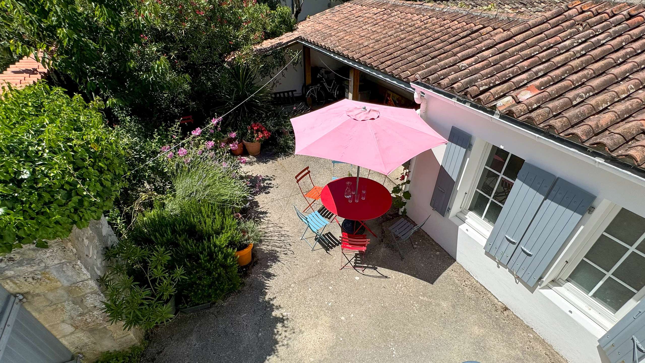 Photo 3 :  d'une maison située à Saint-Martin-de-Ré, île de Ré.