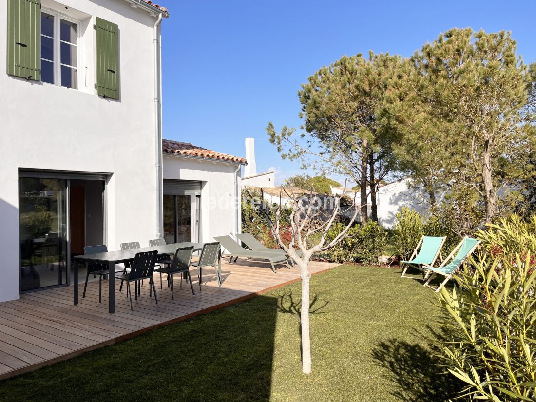 Photo 2 : NC d'une maison située à La Couarde-sur-mer, île de Ré.