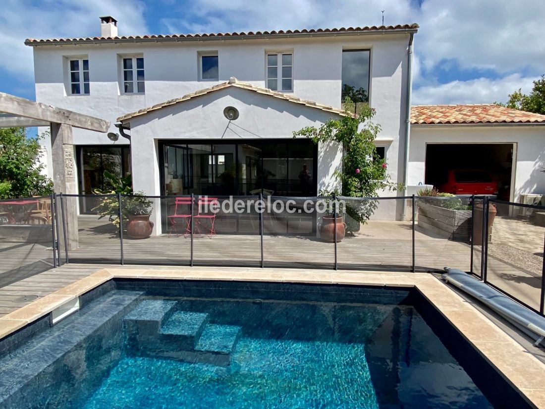 Photo 1 : EXTERIEUR d'une maison située à Loix, île de Ré.