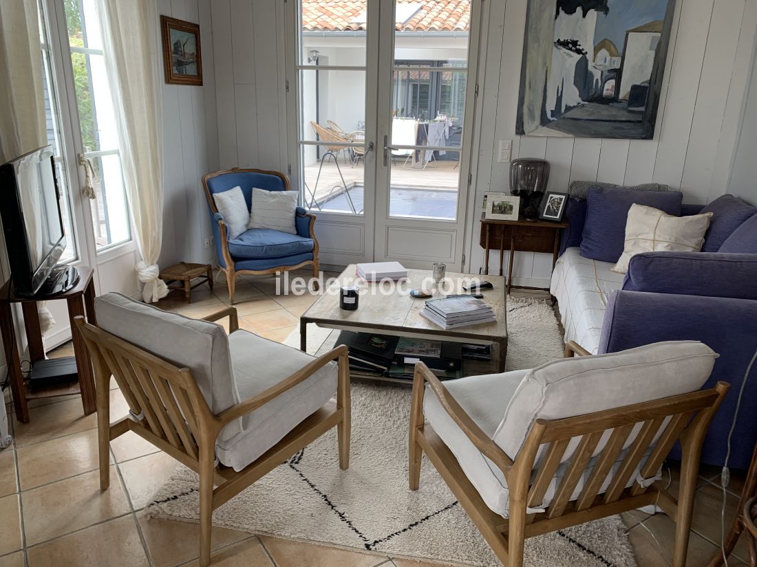 Photo 16 : SEJOUR d'une maison située à Loix, île de Ré.