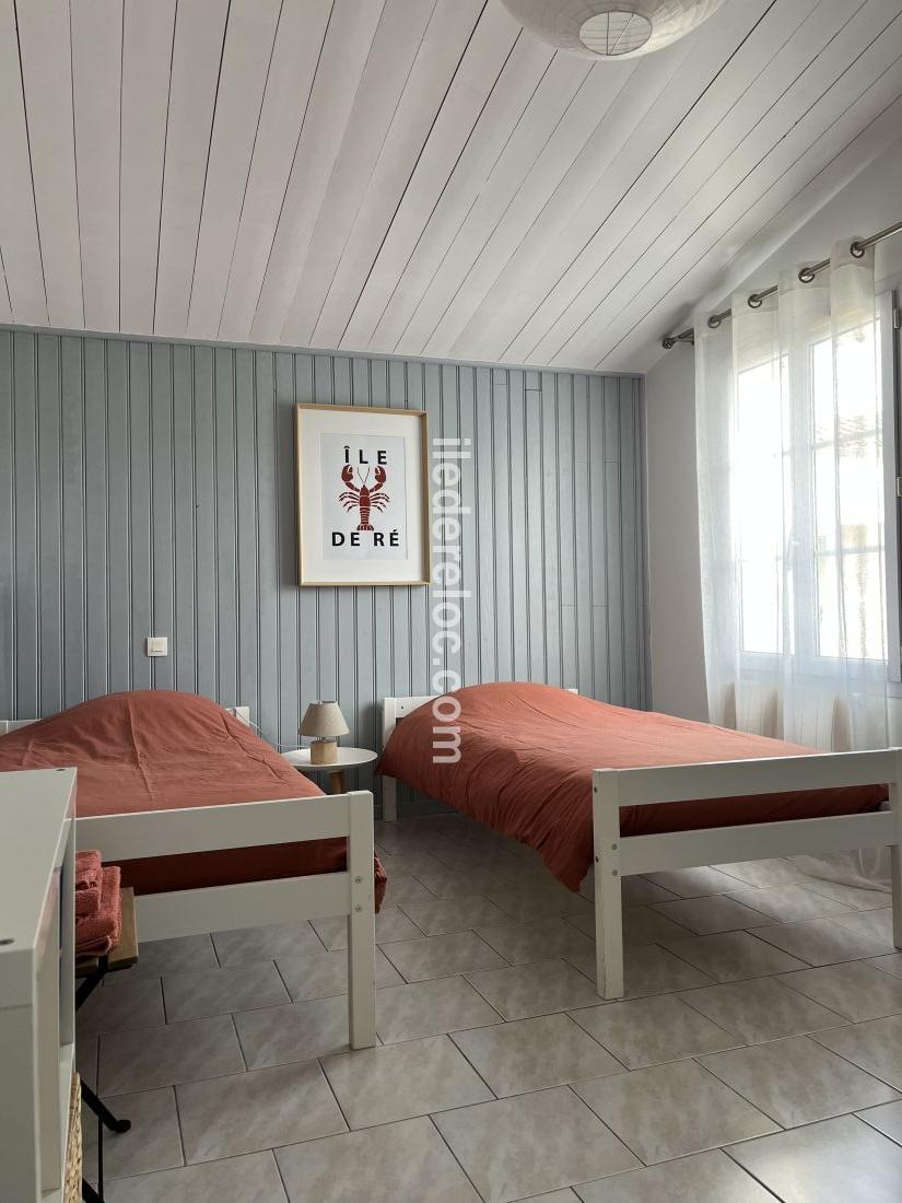 Photo 21 : CHAMBRE d'une maison situ&eacute;e &agrave; Le Bois-Plage-en-R&eacute;, &icirc;le de R&eacute;.